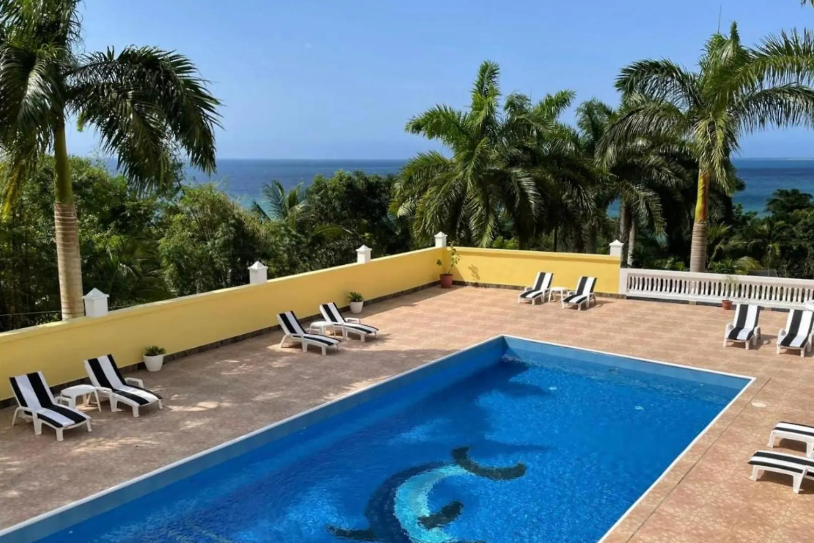 Spring Garden Mobay Resort 蒙特哥贝